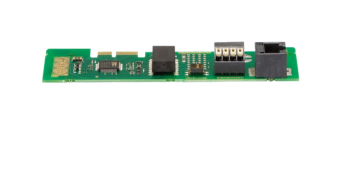 Elektronikplatine mit Kontaktleiste zum Einstecken in die ITK-Anlage sowie Schraubklemmen und RJ-45-Buchse zum Anschluss von ISDN-Geräten.
